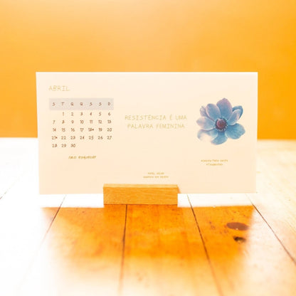 Casa Brasileira - Calendario de Mesa 2025 - Papel Solar - Papelaria